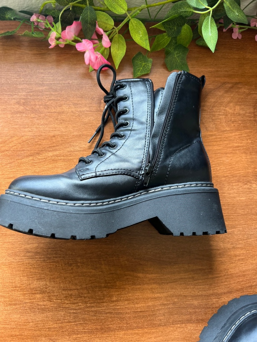 Wild fable Black Combat Lace-Up Platform Boots w 8.5 - Picture 7 of 11